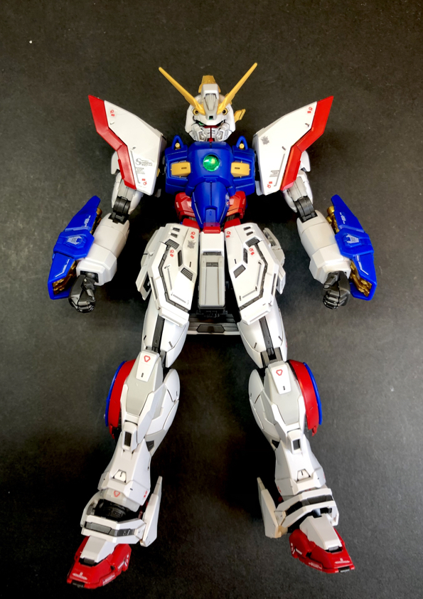 RG 1/144 シャイニングガンダム 部分塗装済み 完成品 RG 1/144 シャイニングガンダム 【部分塗装・完成品】(完成品