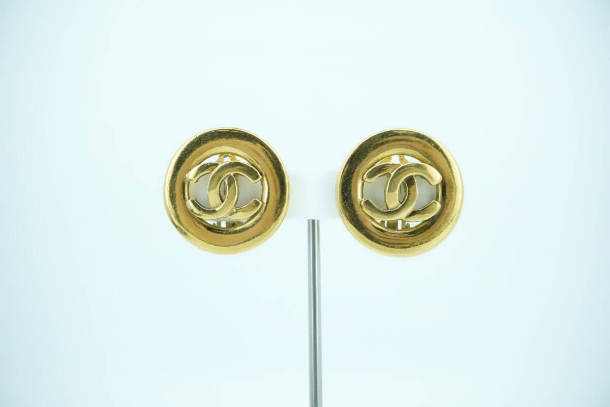 CHANEL シャネル イヤリング サークル ロゴ ココマーク ゴールド ヴィンテージ アクセサリー ファッション小物 ブランド品