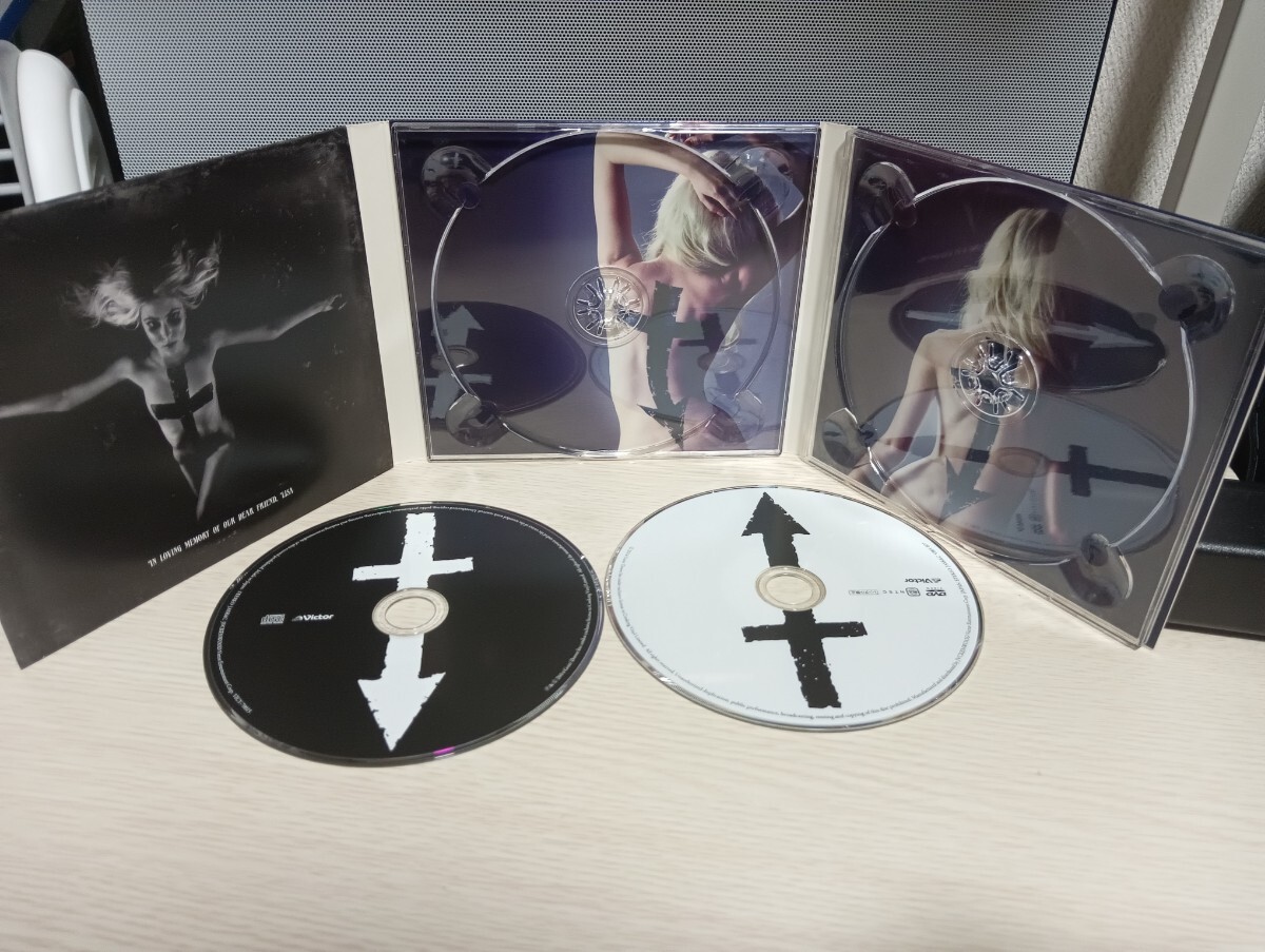 ☆THE PRETTY RECKLESS☆GOING TO HELL -DELUXE EDITION【日本独自企画限定盤帯付】プリティーレックレス レア CD+DVD デジパック 美品_画像4