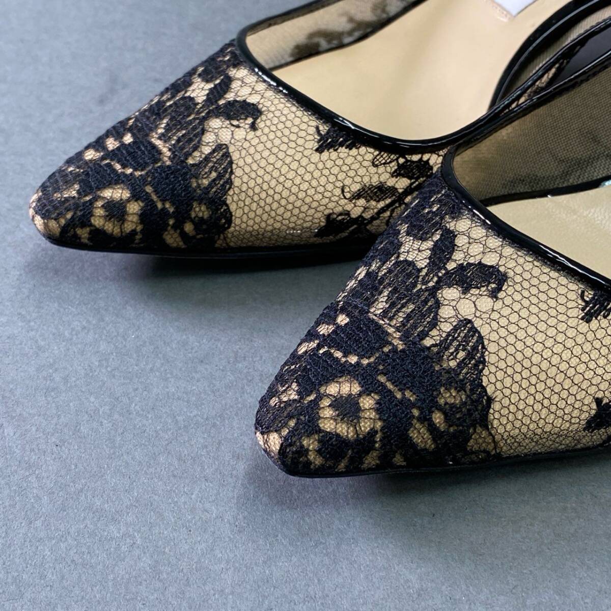 9f8 { прекрасный товар } обычная цена Y102.300 JIMMY CHOO Jimmy Choo ROMY 40romi- цветок гонки туфли-лодочки 37 черный обувь с коробкой 