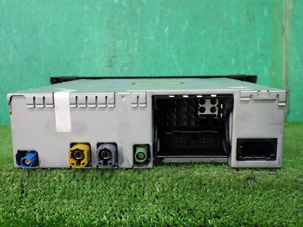 アウディA5クーペ[8TCDNF]純正MMIナビ 8T2035678A オーディオ