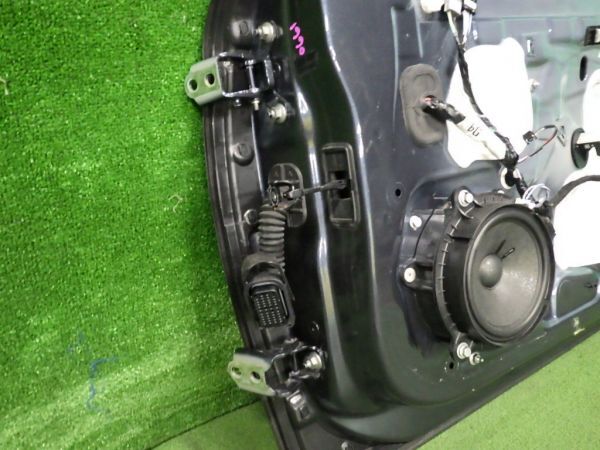 ルノー メガーヌ4[KBM5M]フロント右ドア(ロック)レギュレーター KPN