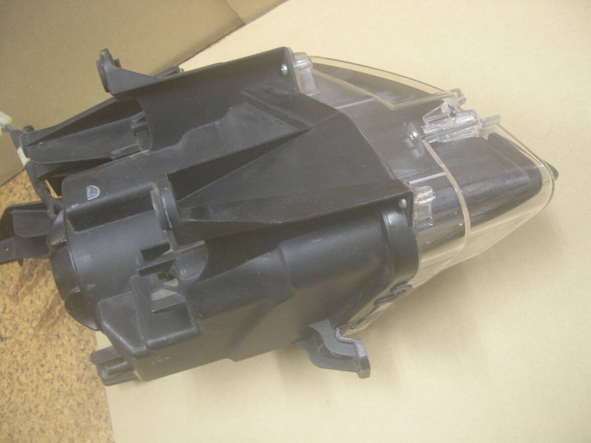 マジェスティー250　SG20J　中古左ライト　純正　破損なし　売り切り