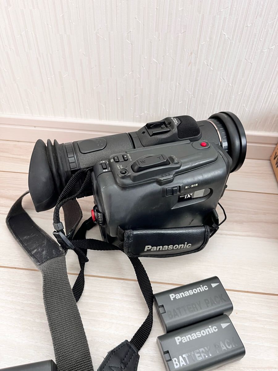 【送料無料】動作確認済み Panasonic NV-DJ1 VW-PDJ1 ビデオカメラ パナソニック アクセサリーキット付屬 バッテリー復(fù)數(shù)