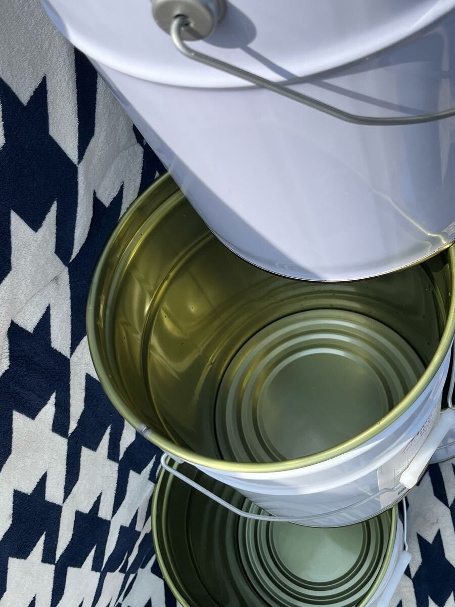 空ペール缶 　鉄制20L 6缶1セット 蓋なし 使用済みオイル缶 無地白色 簡単に洗浄しました ゴミ箱 物入れ 傘立て など 鉄制丈夫