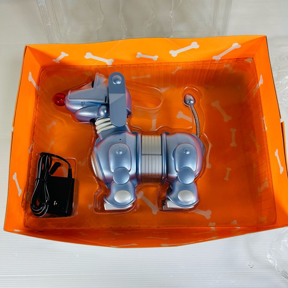 【美品】TOMY DOG.COMドッグ・コム ロボット犬 美品】TOMY DOG COMドッグ・コム ロボット犬 バーチャルペット