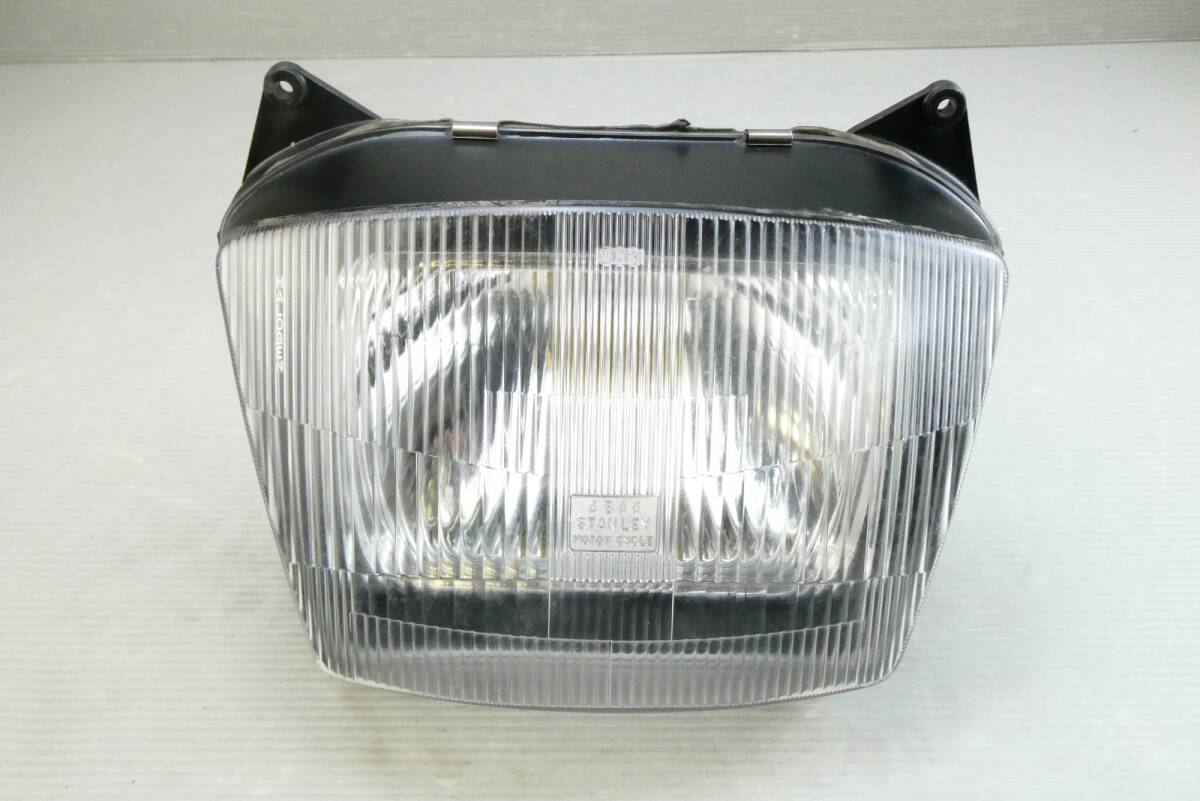 ★GPX400R [ZX400F] 純正ヘッドライト レンズ 中古 角目 カワサキ kawasaki KR061122
