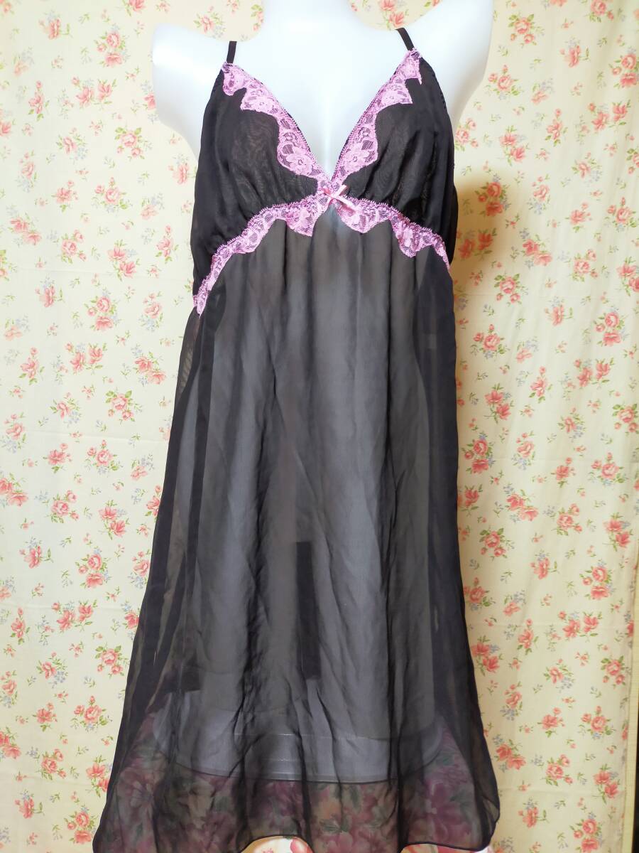 ★特大サイズ　5L　バスト120　サンプル品★　B114~122　丈95　吊り型スリップ　ブラック?　【ECO　昭和　レトロ】