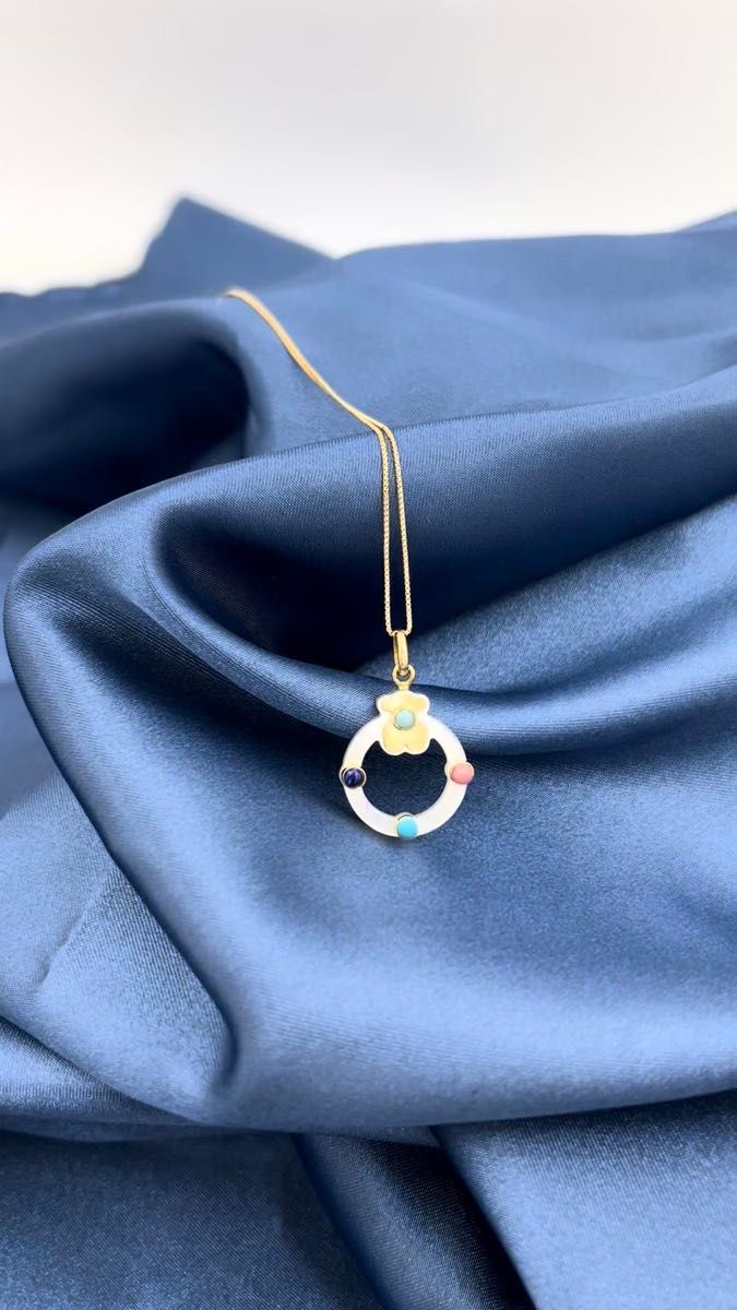 TOUS トウス750YG マザーオブパール ジェムストーン ネックレストップ K18 アクセサリー