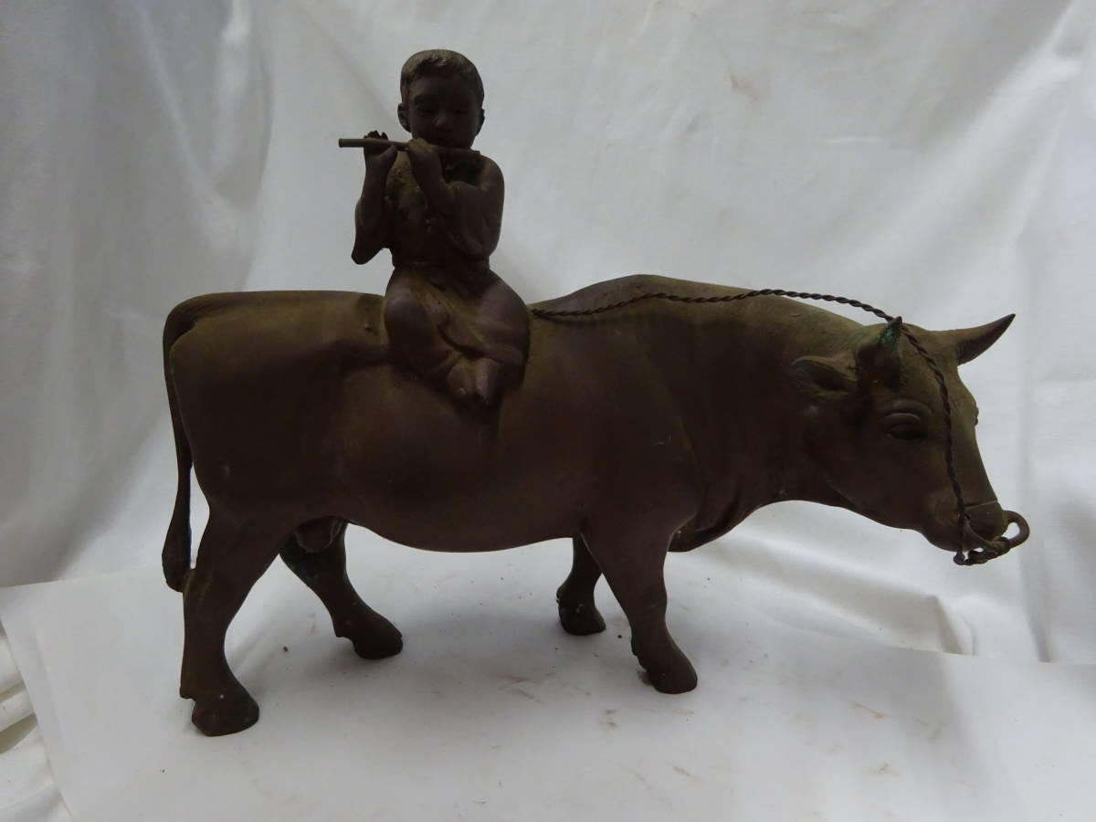 牛☆真鍮造 立牛童子 笛吹童子像 置物 刻印あり - 工芸品