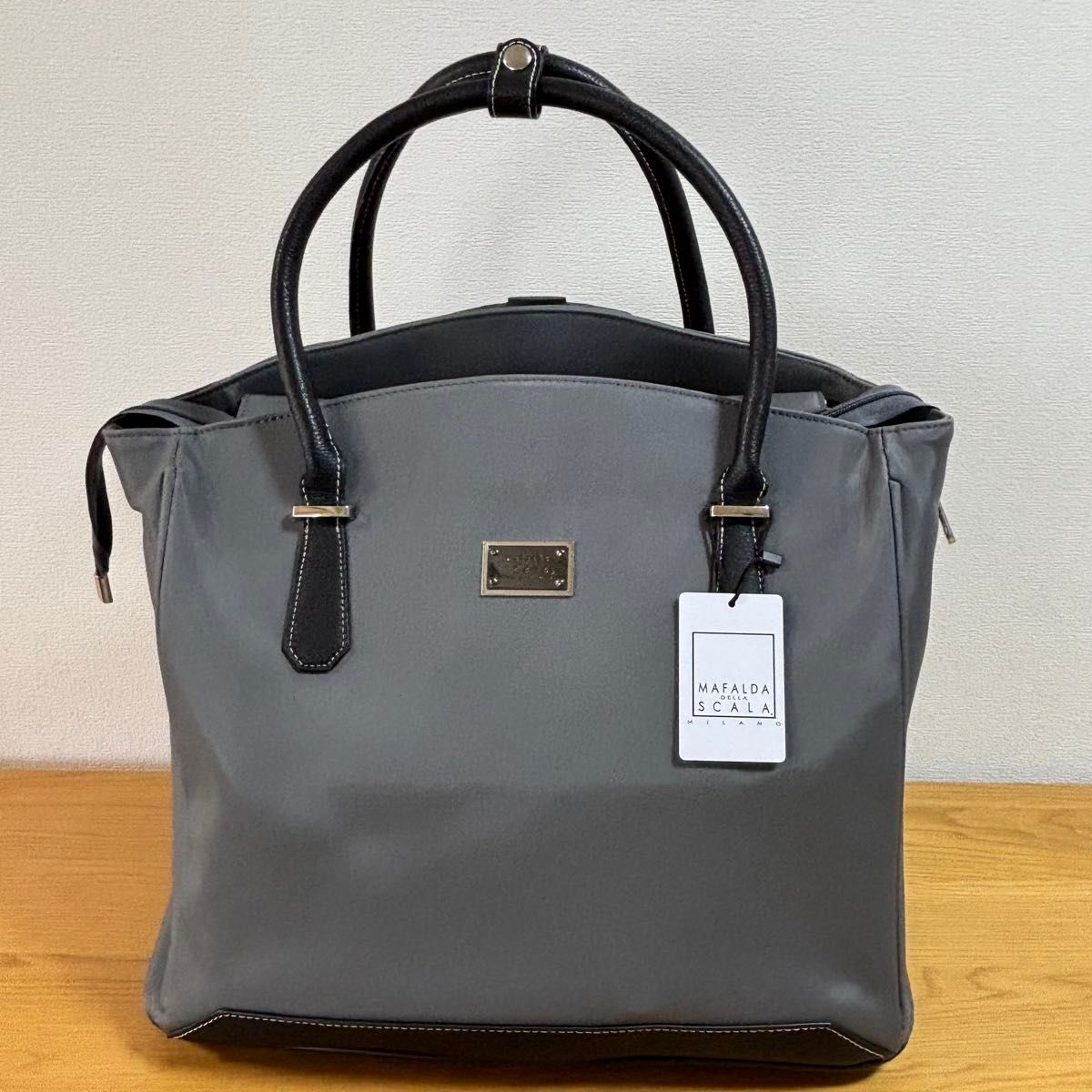 【極美品】Mafalda Della Scala キャリーバッグ グレー 美品 イタリア製 マファルダデラスカーラ キャリーバッグ グレー
