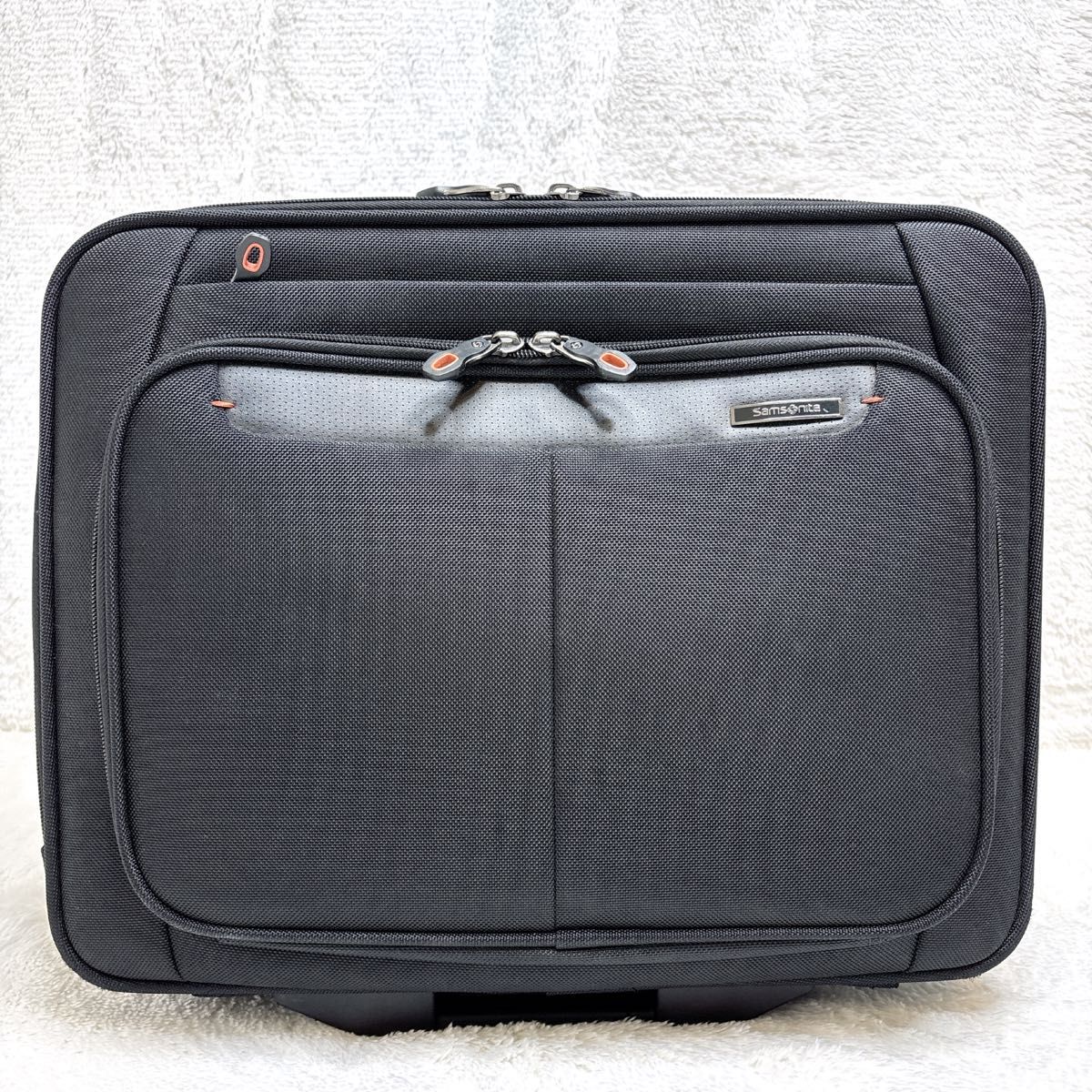 美品✨ Samsonite ビジネスキャリーバッグ (1000547)機内持込可 Samsonite ビジネスキャリーバッグ 1000547 機内持込可 スーツ