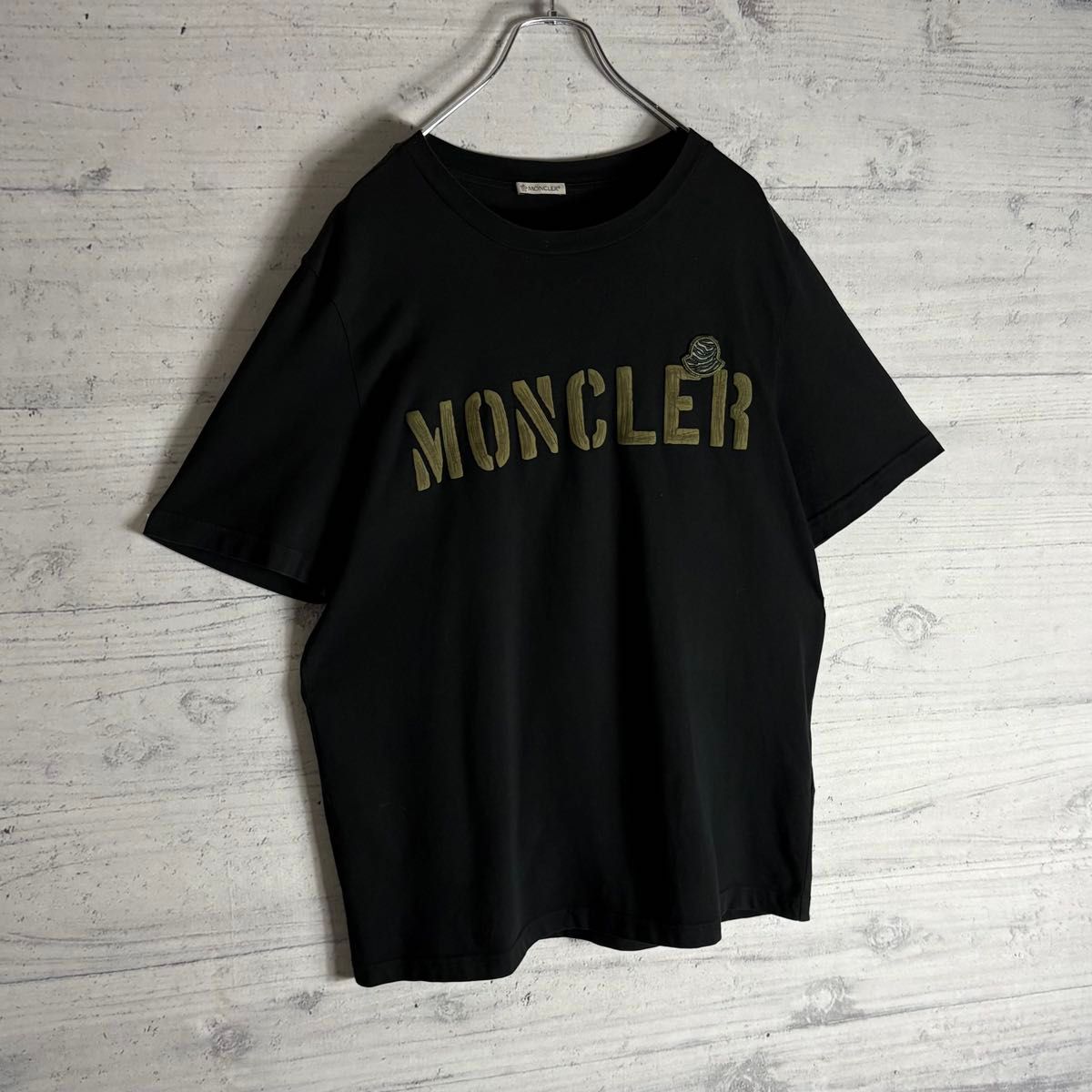 MONCLER*最上級のオーラ漂う逸品*ブラック ロゴ パッチ T シャツ モンクレール センターロゴ アイコンパッチ ワッペン Tシャツ L