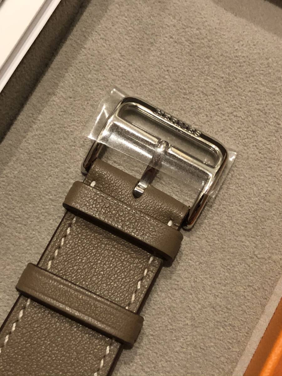 新品 未使用 Apple Watch Hermes シンプルトゥール 44mm エトゥープ エルメス アップルウォッチ レザーストラップ バンド  希少カラー 5 6