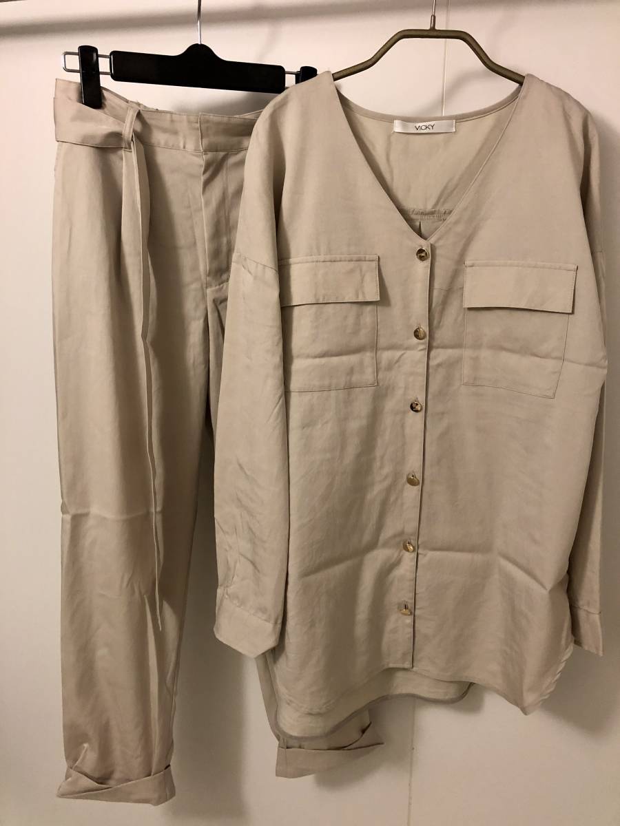 VICKY Vicky vi  key commuting oriented blouse & pants setup beige spring summer thing 1/S size corresponding magazine publication great number popular commodity postage included 