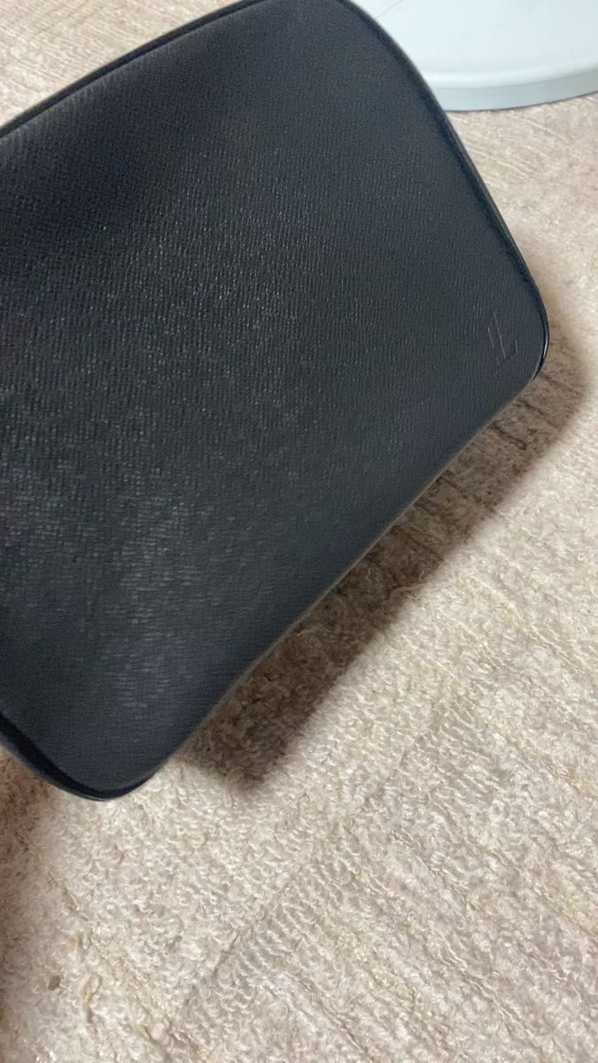 LOUIS VUITTON ルイヴィトン タイガ トラベルケース