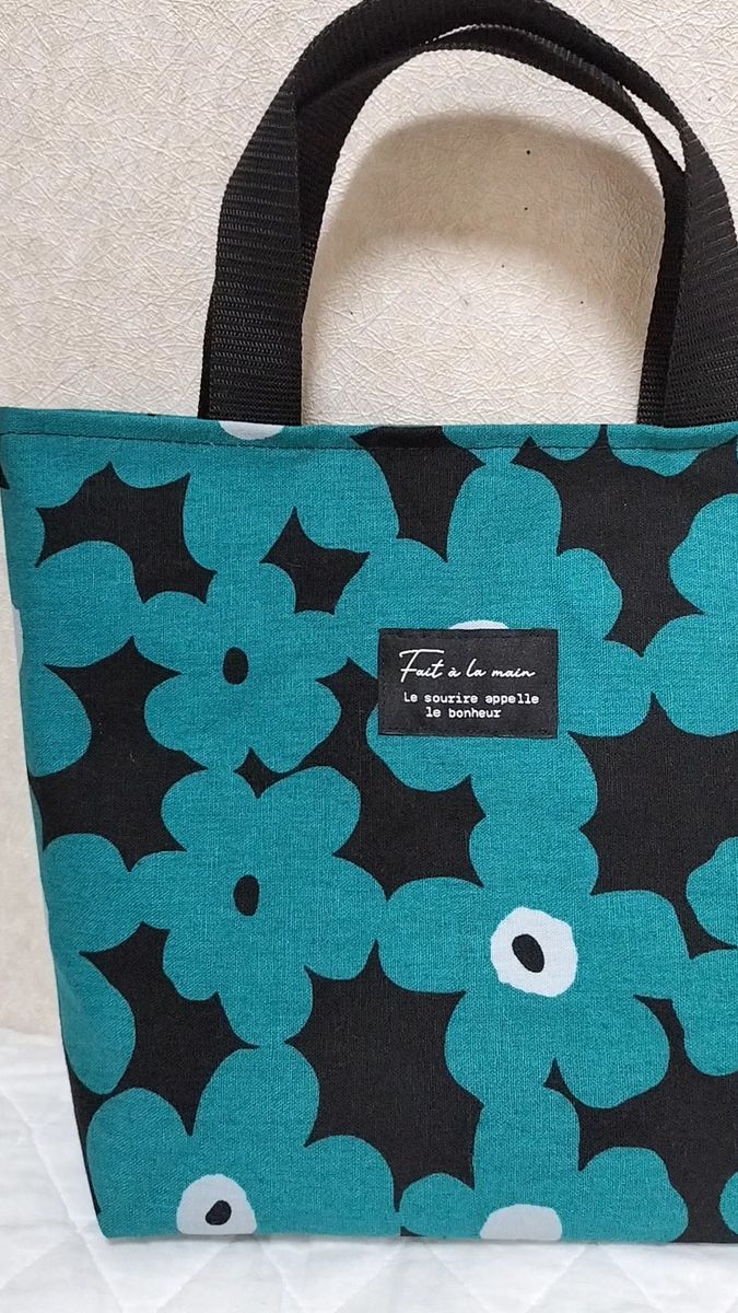 ハンドメイド サブバッグ ランチバッグ 小さめトートバッグ トートバッグ お散歩バッグ 花柄