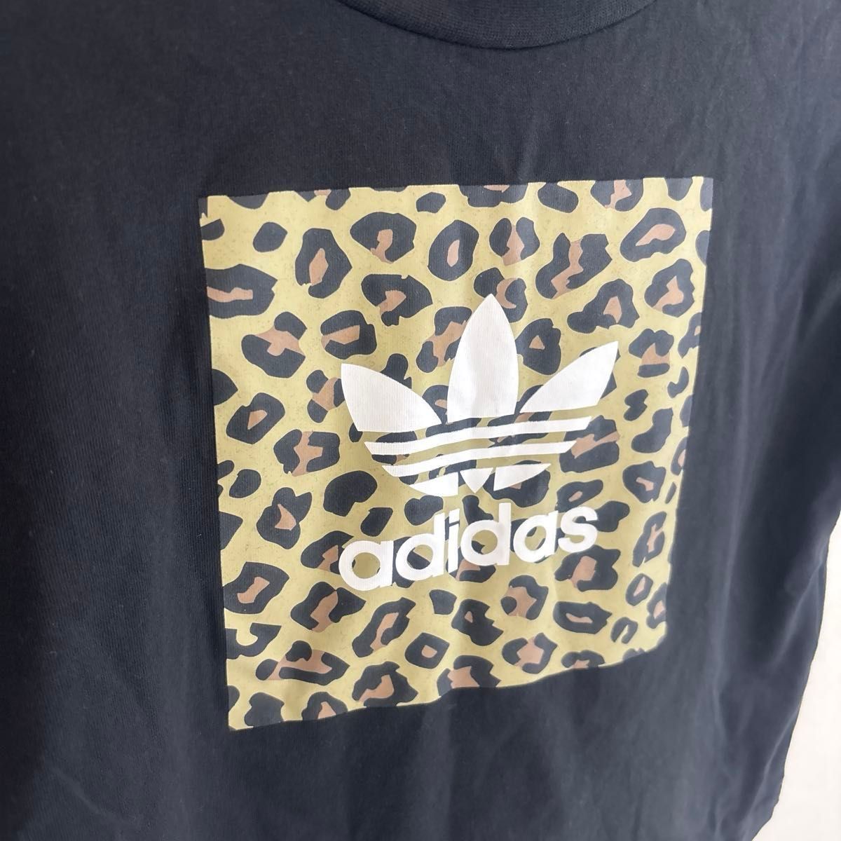 おしゃれ★ADIDAS Leopard Print レオパードTシャツ ヒョウ柄 adidas クロップド丈 ヒョウ柄Tシャツ|Yahoo!フリマ(旧PayPay