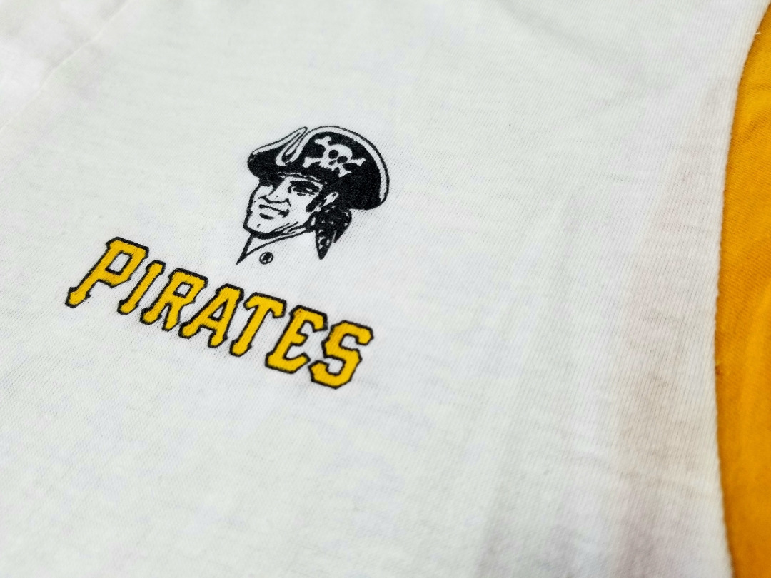 70s ~ 80s ARTEX社 USA製 PIRATES パイレーツ プリント 七分袖 Tシャツ M ヘンリーネック アメリカ製 メジャーリーグ_画像5