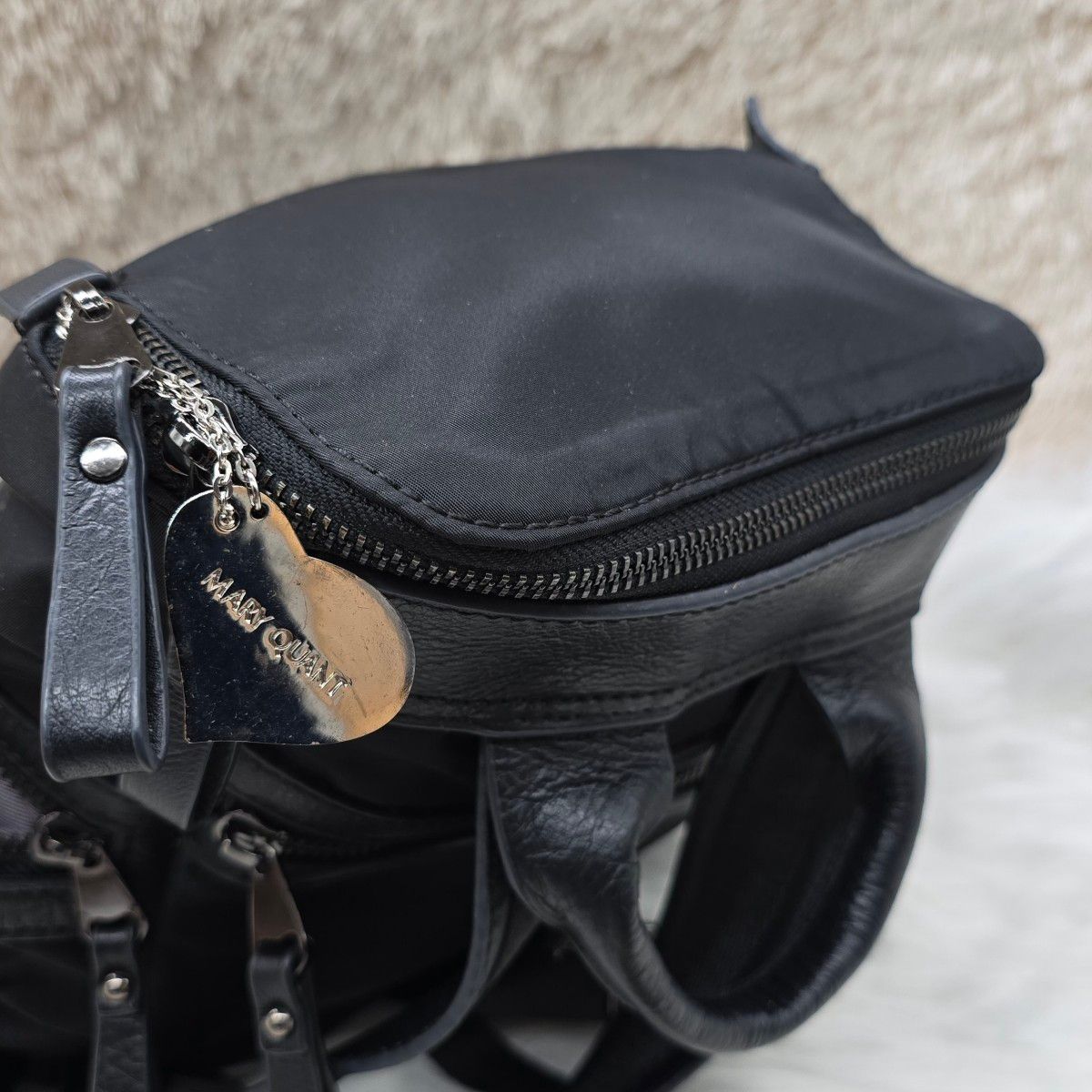 良品 マリークワント ナイロン リュック バックパック ナイロン 2WAY 黒 希少 】MARY QUANT マリークワント 2way ナイロン リュック 黒