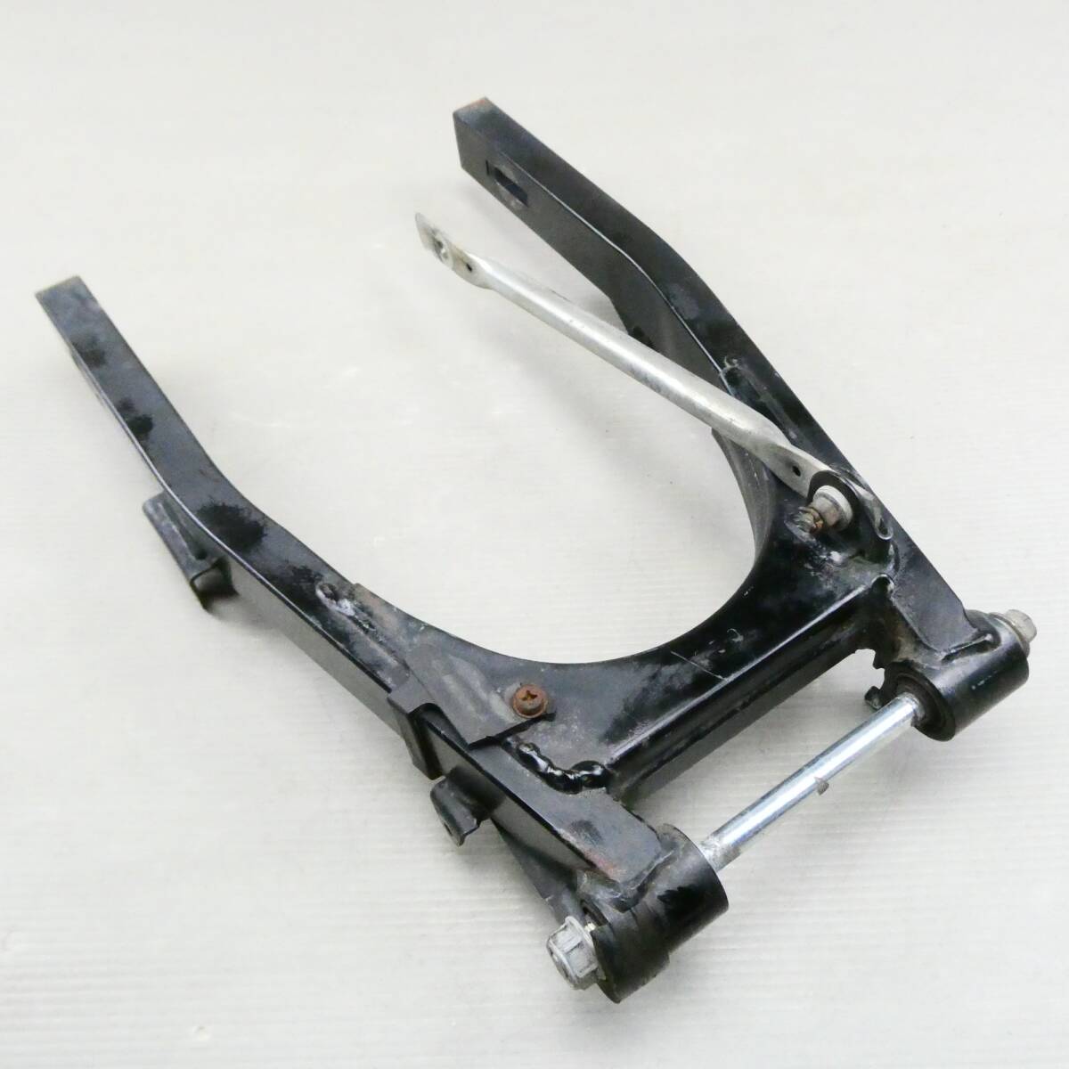 ★ジャズ [AC09] 純正 スイングアーム ピボットシャフト 中古 ホンダ HONDA JAZZ 50 KR070312