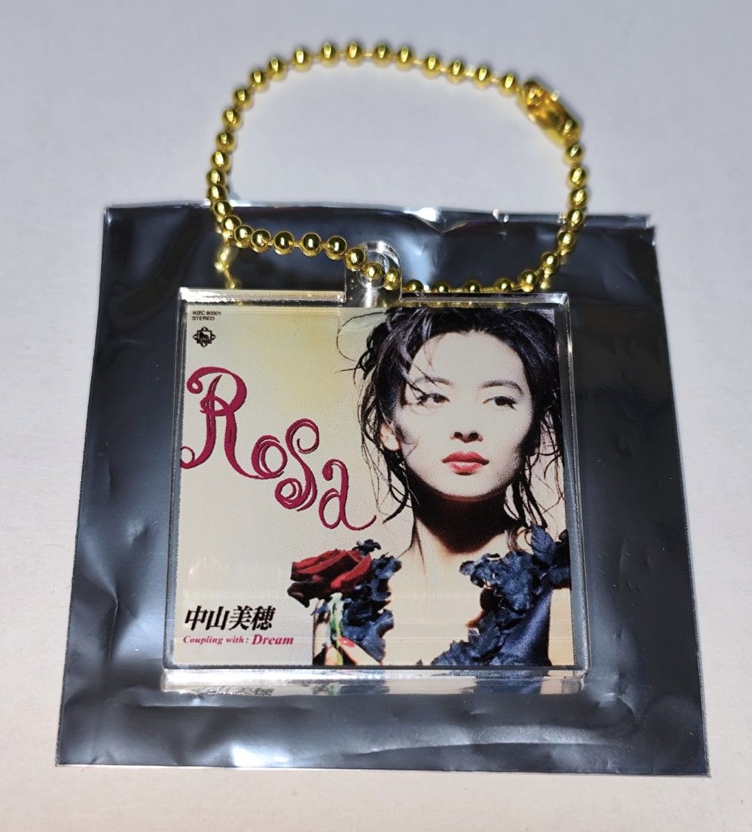 【新品未使用】中山美穂シングルジャケットキーホルダーC、ただ泣きたくないの 中山美穂 シングルジャケットアクリルキーホルダー Rosa