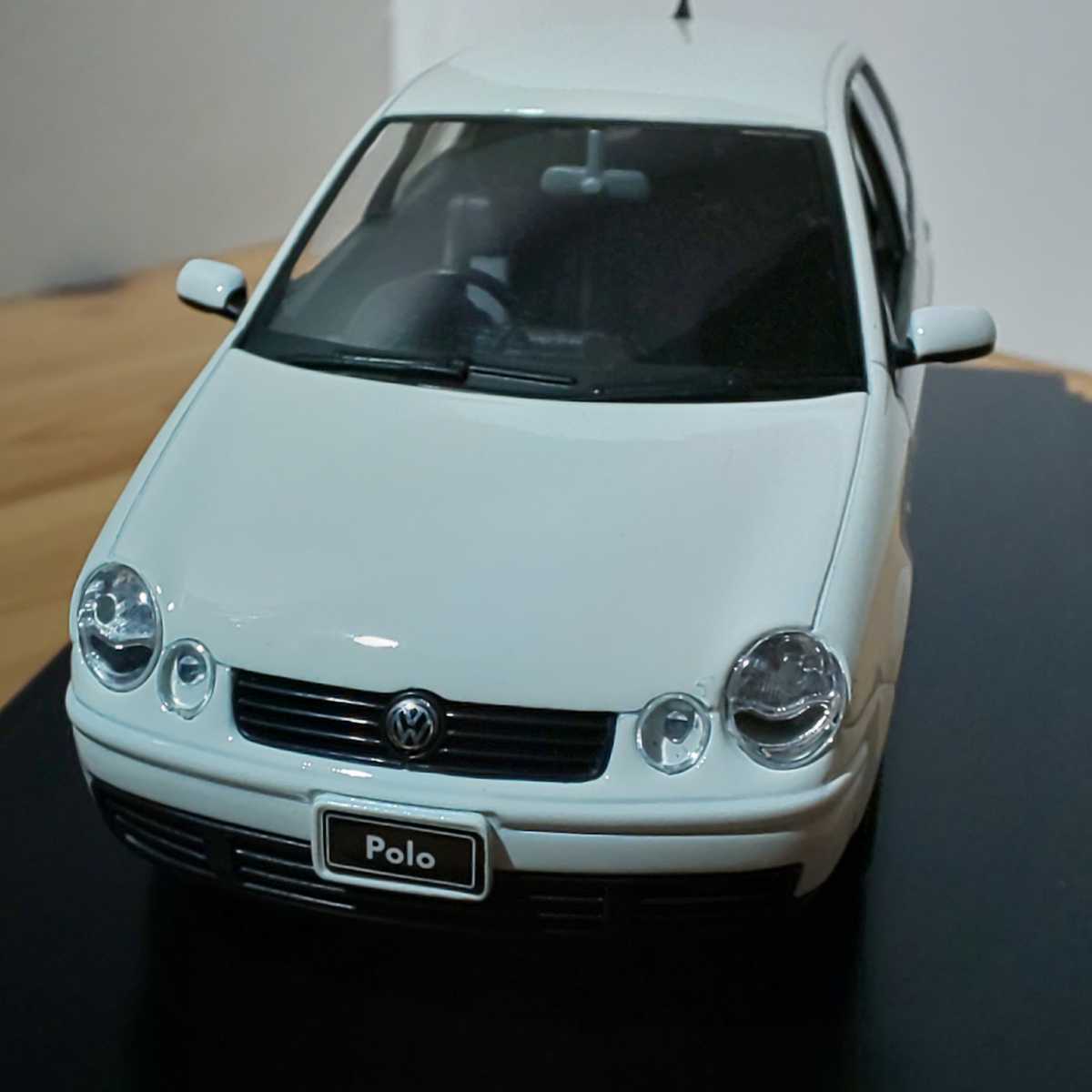 注目ショップ フォルクスワーゲン デザイン【1/24 ポロ】Polo ミニカー|Yahoo 乗用車