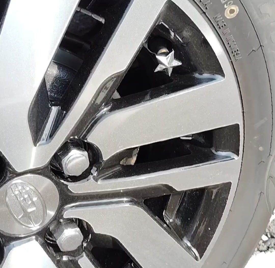 タイヤエアバルブキャップ スター シルバー 4個1セット