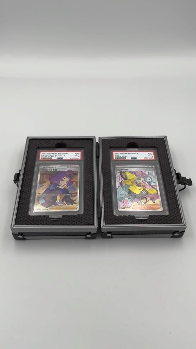 「G1G1」PSA/CGC鑑定カードケース(2枚入り) シルバー/ブラック