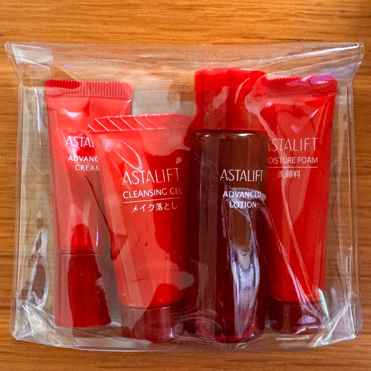 アスタリフト トラベルセット 新品未開封 富士フィルム 基礎 アスタリフト トラベルセット 新品未開封 富士フィルム 基礎