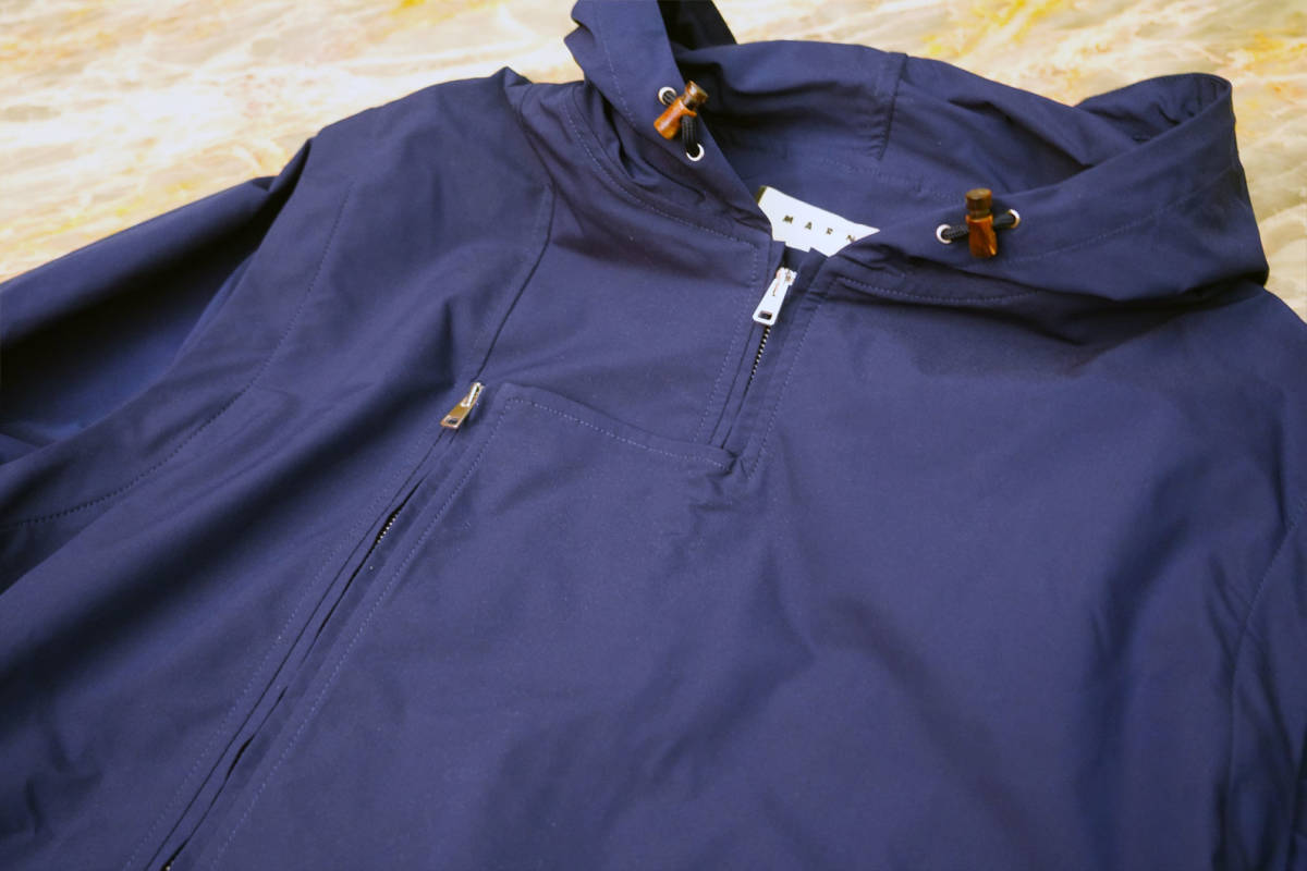  новый товар * Marni MARNI 2014SS коллекция с капюшоном . Zip выше пальто (M) темно-голубой * Marni Chan 