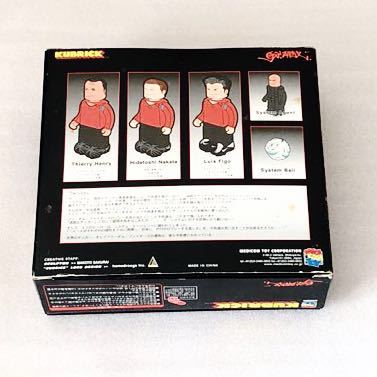 NIKE 当選品 美品 MEDICOM TOY ナイキ キューブリック 自分解放 ルイスフィーゴ ティエリアンリ 中田英寿 メディコムトイ KUBRICK_画像5