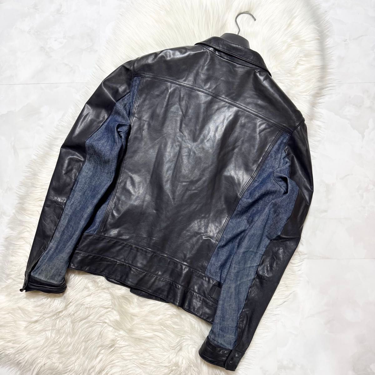 新品 BOTTEGA VENETA 2way レザージャケット ベスト 50 新品 BOTTEGA VENETA 2way レザージャケット ベスト 50 - メルカリ