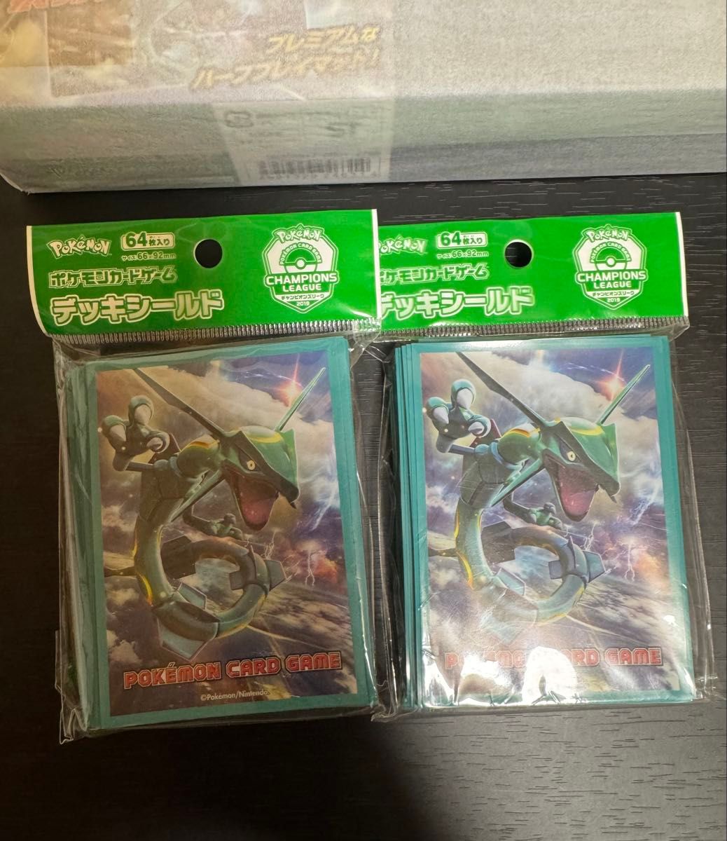 ポケモンカード レックウザCL2019 プレイマット1枚、デッキシールド2セット ポケモンカード レックウザ CL2019 プレイマット1枚 デッキ