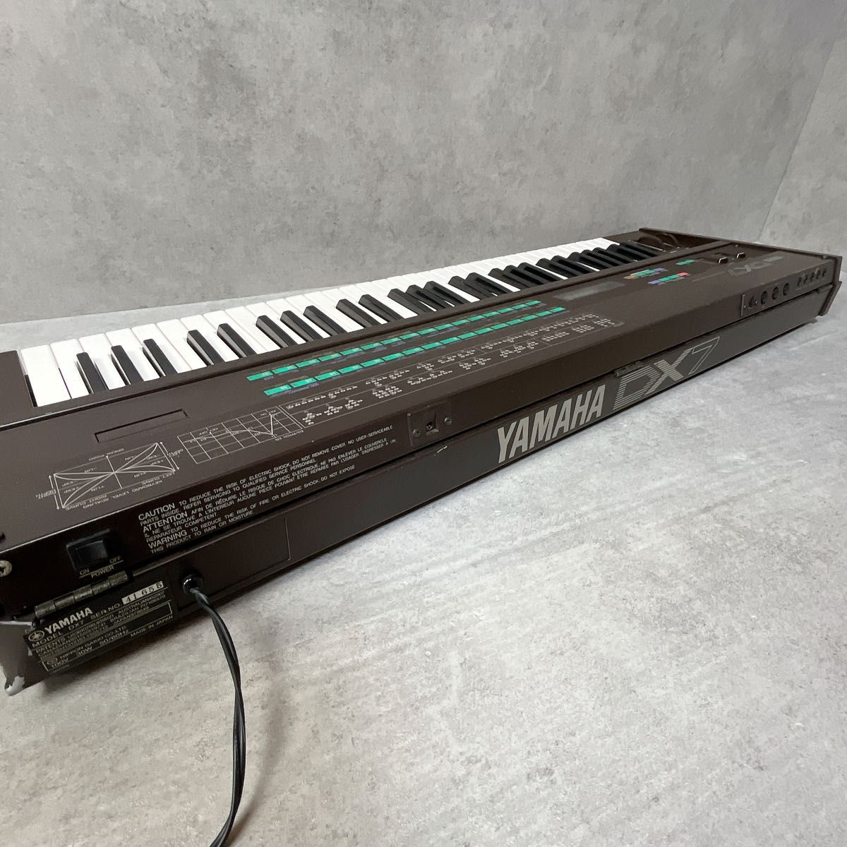 ヤマハ YAMAHA シンセサイザー 61鍵盤 DX7 通電可 鍵盤楽器 ヤマハ YAMAHA シンセサイザー 61鍵盤 DX7 通電可 鍵盤楽器