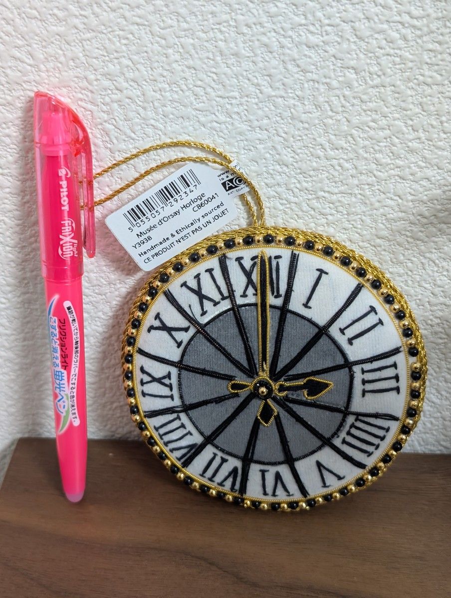 新品 オルセー美術館の時計 オーナメント グッズ 未使用 ハンドメイド 刺繍 新品 パリ オルセー美術館の時計 オーナメント 美品