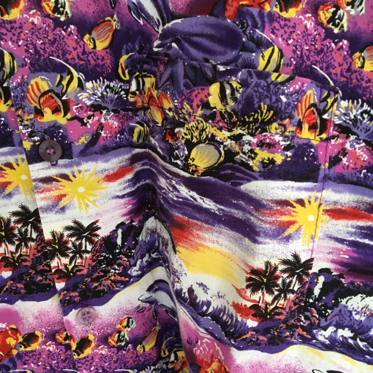美品 半袖 アロハシャツ L size Made in Fiji イルカ柄 紫 purple_画像3