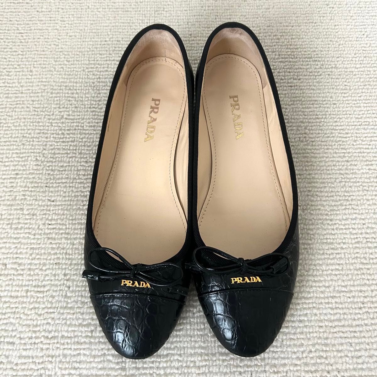 美品 プラダ フラットシューズ パンプス 黒 25cm 38 美品 PRADA プラダ フラットシューズ パンプス 黒 25cm 38