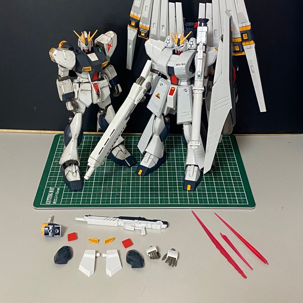 HGUC νガンダムHWSダブルフィンファンネル装備 最終決戦イメージ素体セット HGUC νガンダムHWSダブルフィンファンネル装備 最終決戦イメージ