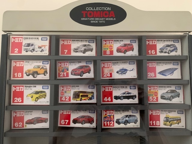 [ распроданный ]* Tomica кейс для коллекции TOMICA SINCE 1970 миникар красный Logo красный коробка и т.п. итого 16 шт. комплект TOMICA