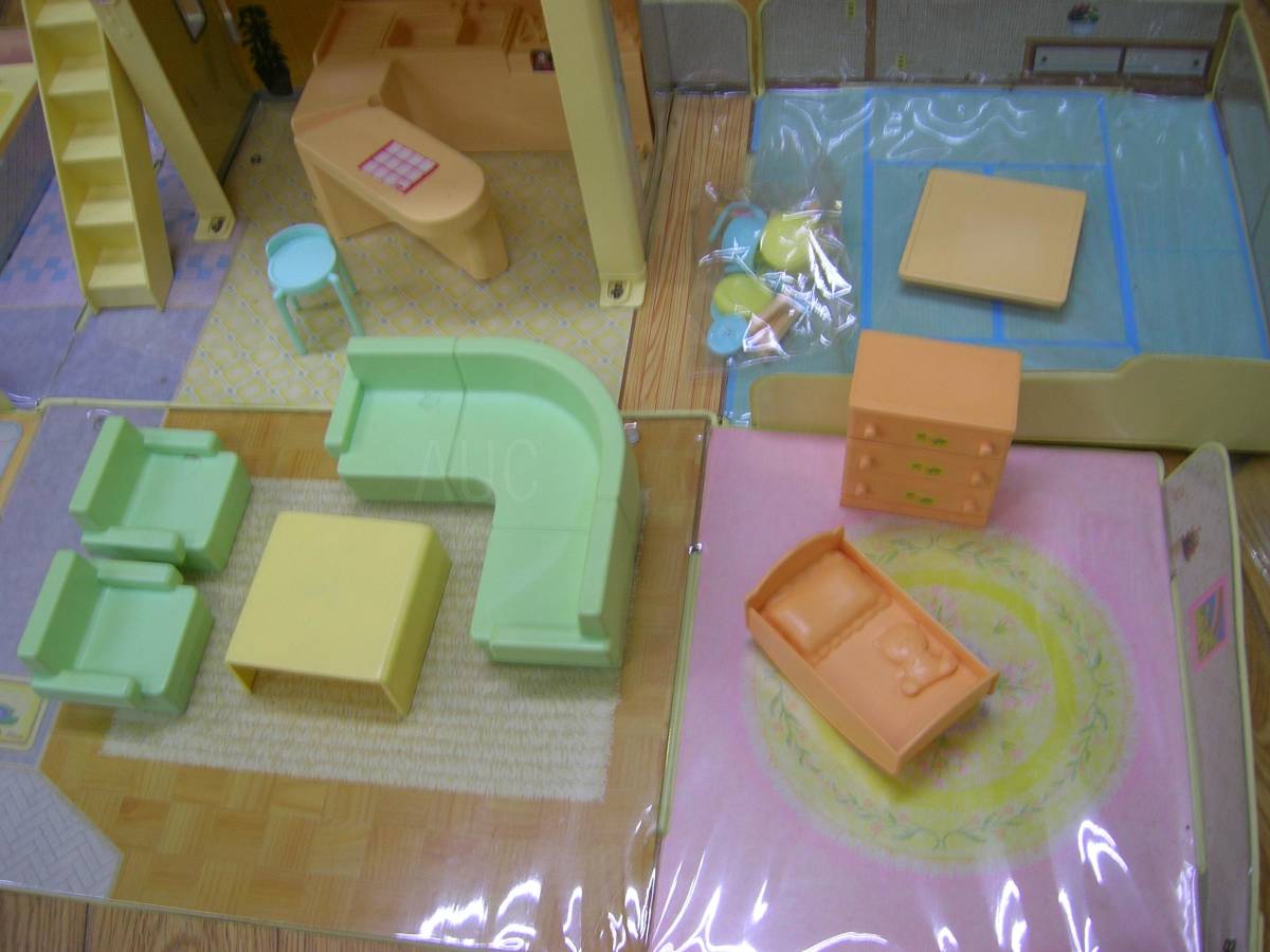 卓抜 昭和レトロ リカちゃんハウス ゆったりさん 4LDK 二階建て rauquen.cl