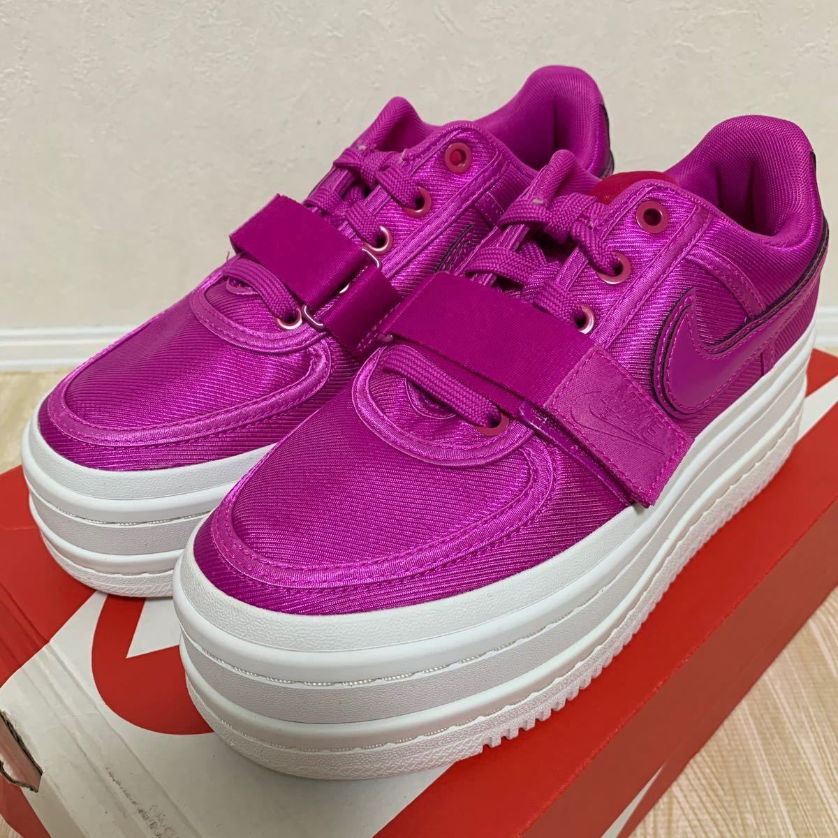 Paypayフリマ Nike バンダル ピンク 厚底 スニーカー Paypayフリマ Nike バンダル ピンク 厚底 スニーカー