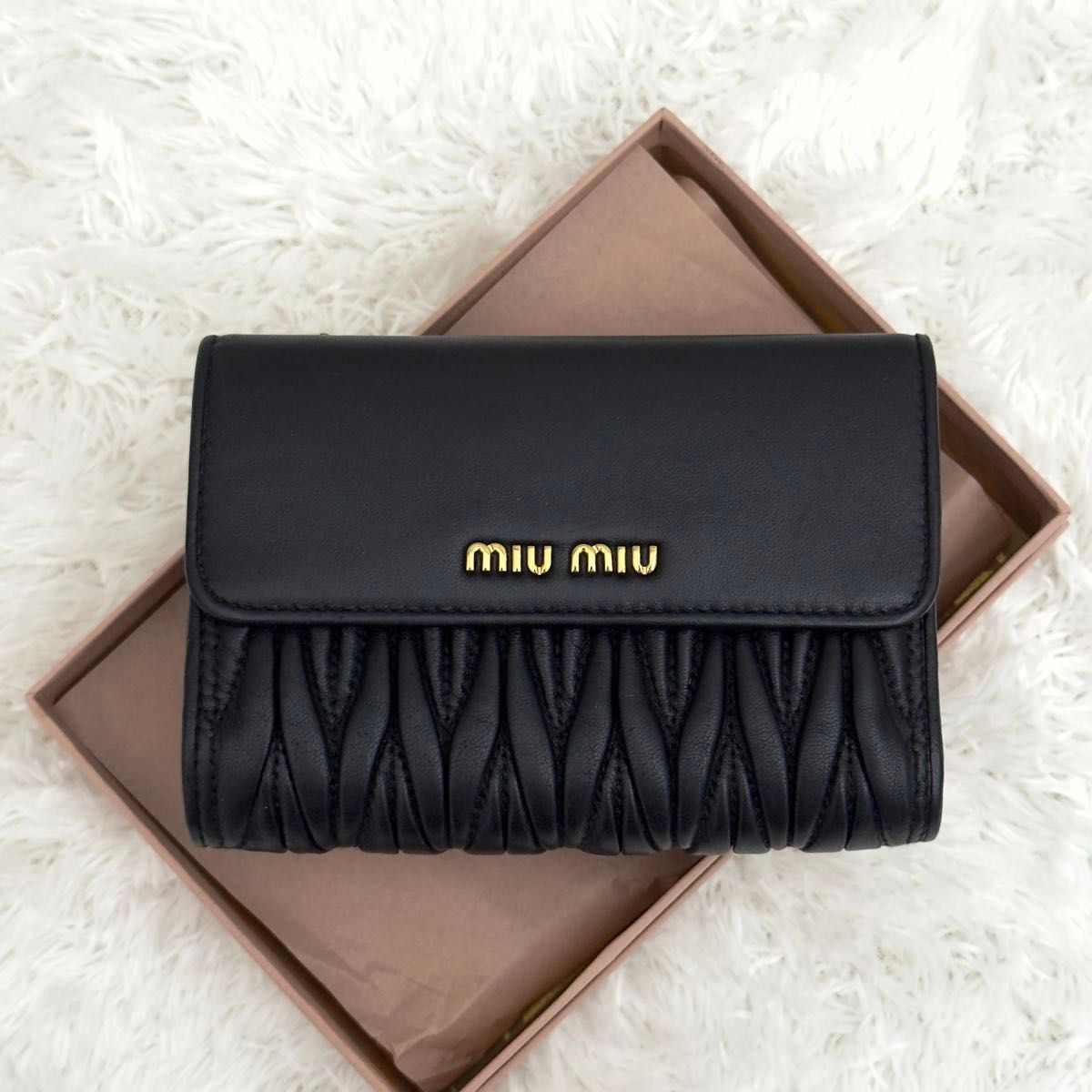 ☆極上美品☆MIUMIU ミュウミュウ マテラッセ 財布 ゴールド金具 NERO 