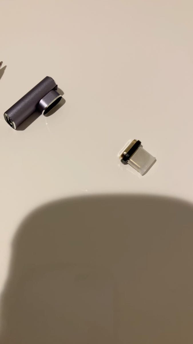 USB type-c L字コネクタ マグネット式 40Gbps 140W