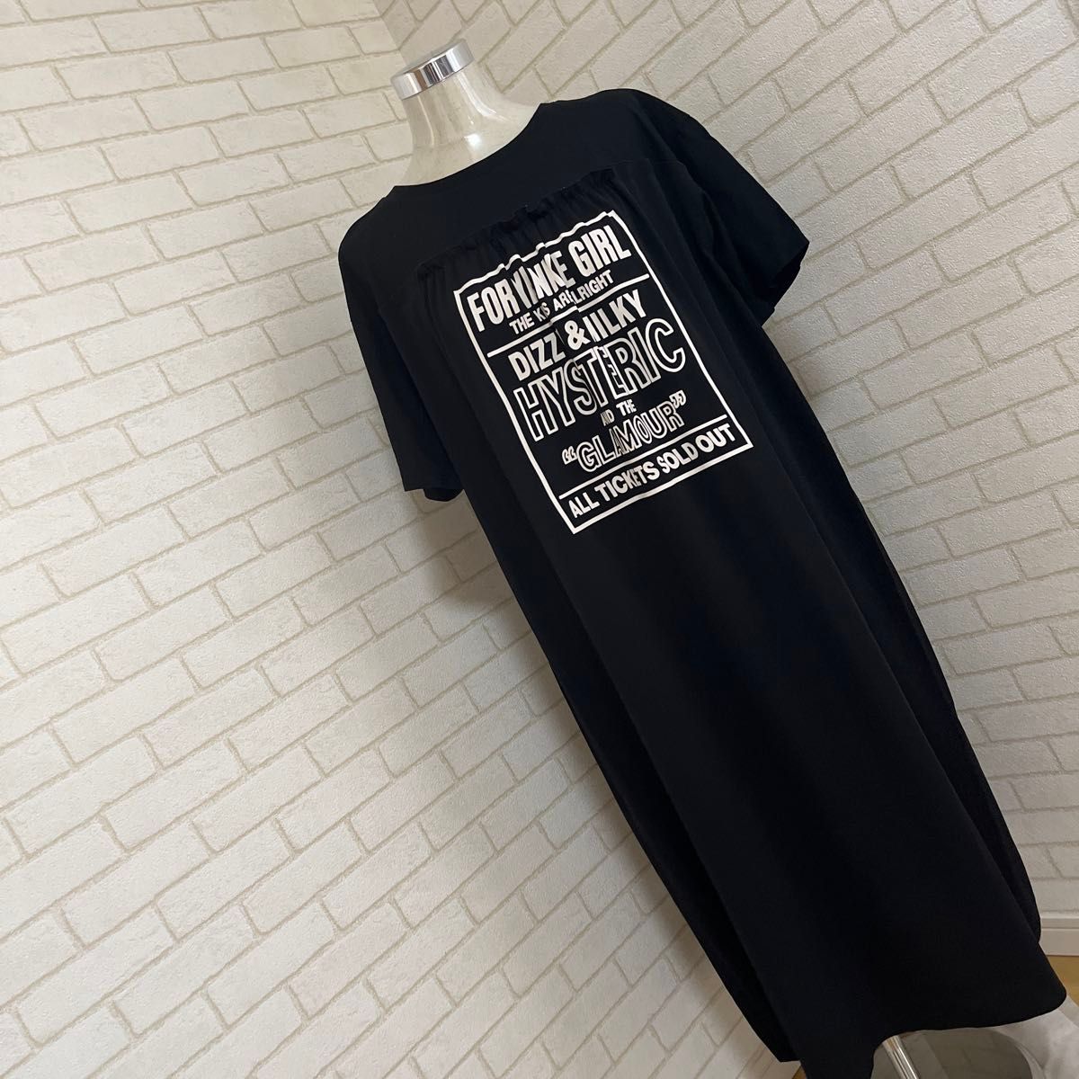 ヒステリックグラマー ステッカー柄 切替 ふんわり マキシワンピース ロング ヒステリックグラマー HYSTERIC GLAMOR ステッカー柄 ロゴ 切替