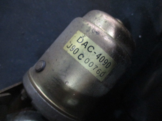 ■デイムラー ダブルシックス アンテナ 中古 DAC4090 ジャガー シリーズ3 D6 W6 DLW XJ12 部品取あり ダイムラー スピーカー オート ラジオ_画像4