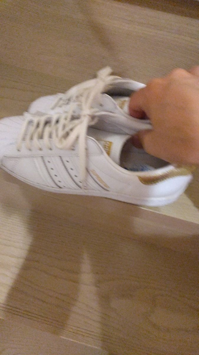 adidas superstar 23.5cm 白×ゴールド