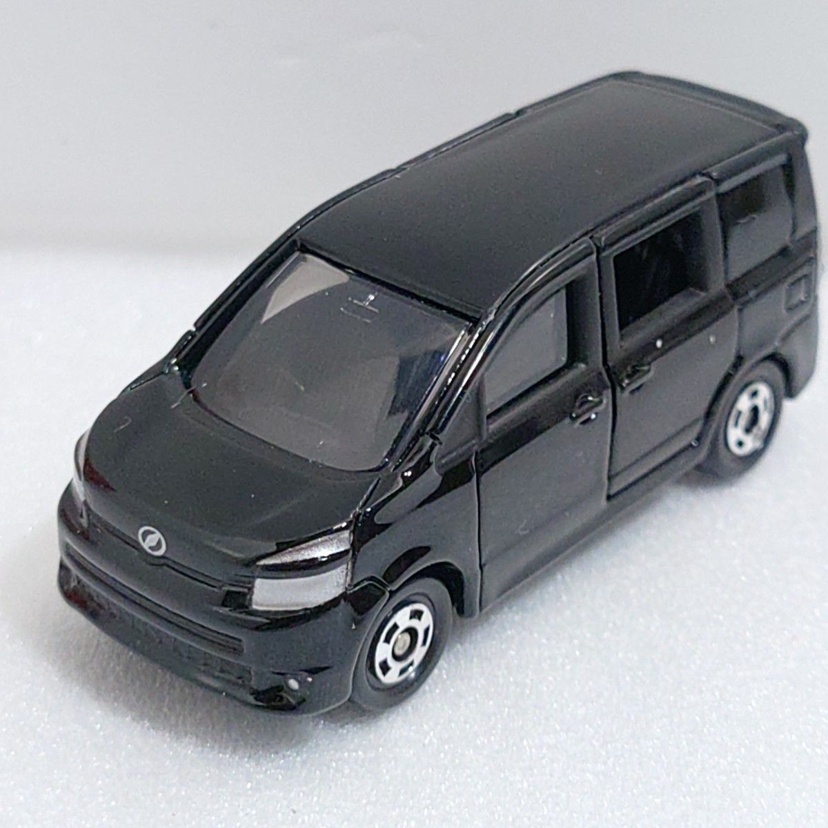 ★商談中★ 5563 トミカ 2007年 トヨタヴォクシー 塗装修復等ルース品 トミカ No 107 トヨタ ヴォクシー 廃盤トミカ|Yahoo!フリマ(旧