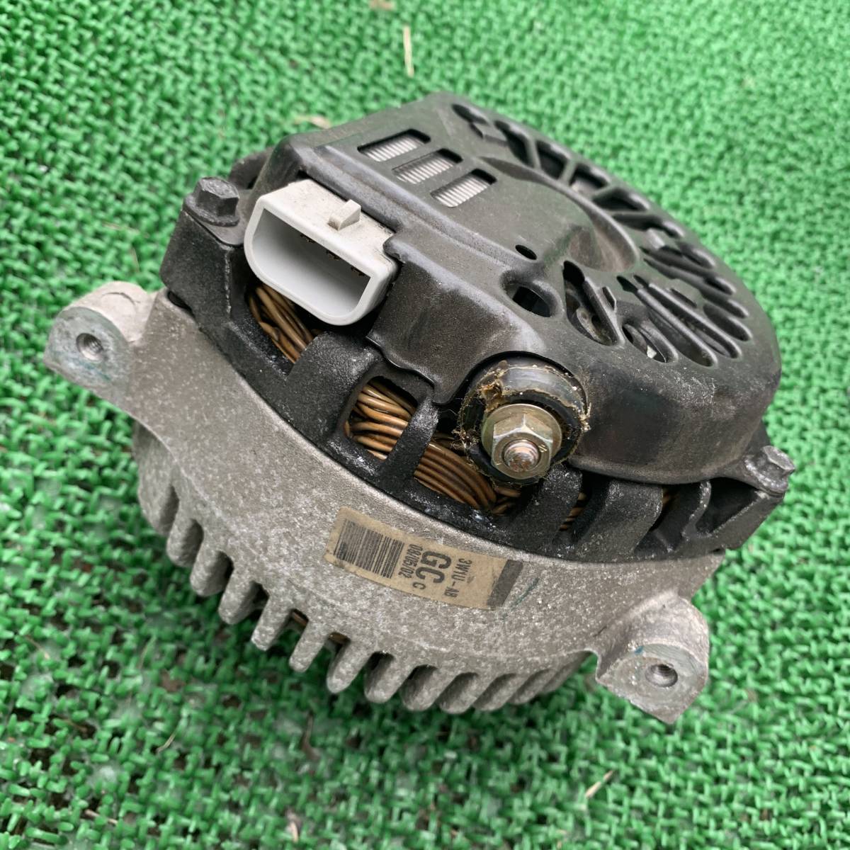  Lincoln Town Car original alternator 03-11y