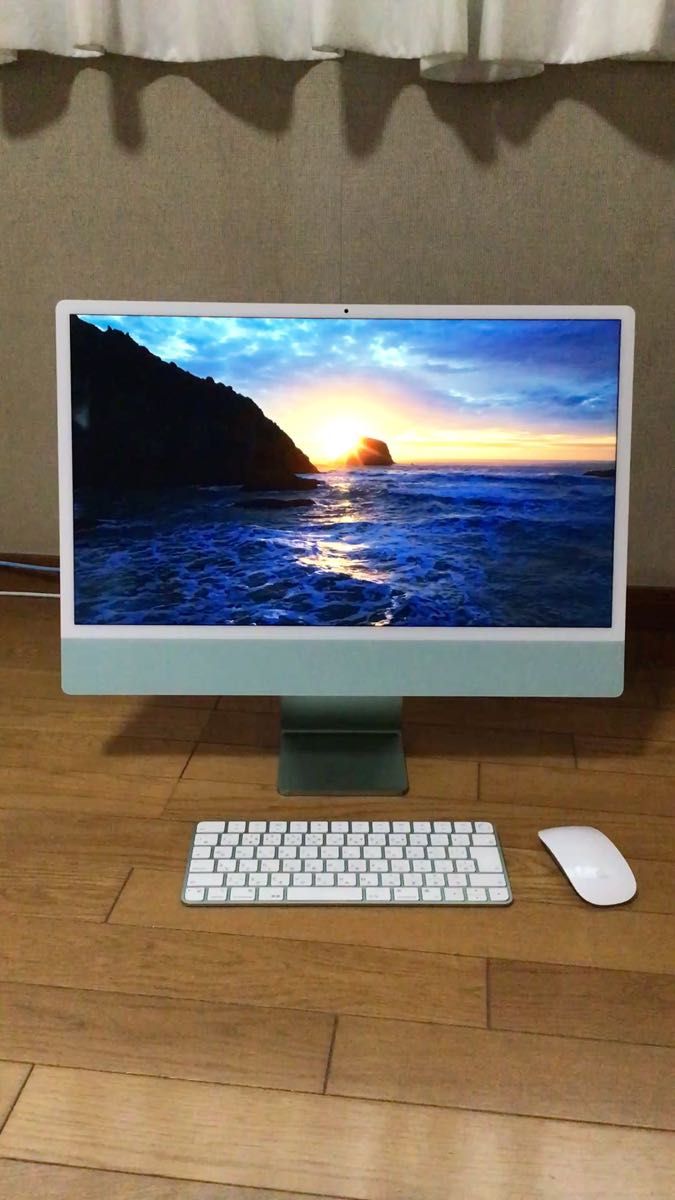 iMac 24インチ M1 2021モデル 8コアCPU/8コアGPU メモリ8GB/SSD1TB A2438 BTO 傷あり中古